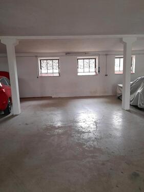 Foto - Pkw-Stellplatz - 40,00 EUR Miete,