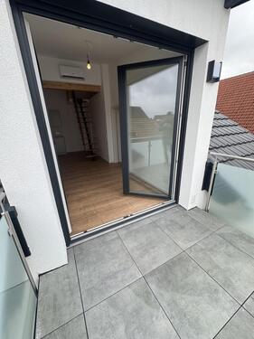 Foto - 1 Zimmer Dachgeschoßwohnung zur Miete in Römerberg