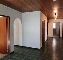 4,5-Zimmer-Wohnung mit Garage in zentraler Lage von Köngen