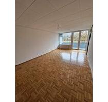 Frisch renovierte 3ZKB-Etagenwohnung mit Blick ins Grüne - Neunkirchen Heinitz