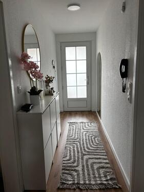 Foto - 3ZKB, 95qm, Balkon, PKW Stellplatz, in einem Mehrfamilienhaus