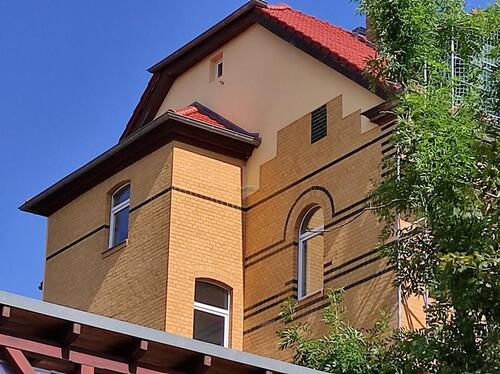 Foto - Tolle Dachgeschosswohnung mit Maisonette in grüner Lage mit Terrasse+Stellplatz