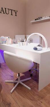 Foto - Arbeitsplatztisch zu vermieten - 600,00&nbsp;EUR Kaltmiete,