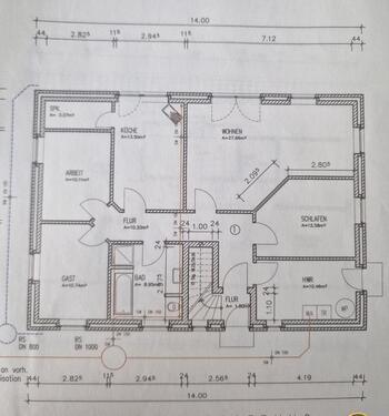 Foto - Erdgeschosswohnung mit Garten und Doppelcarport