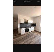 Helle 1,5-Raum-Wohnung ++ Balkon ++ Einbauküche ++ - Merseburg