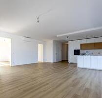Penthouse | 40 m² Wohnbereich | Einbauküche | 2 Dachterrassen | Gästebad | Aufzug & 2 TG-Stellplätze - Gera Debschwitz