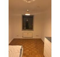 WG-Zimmer in 3er WG in MaxvorstadtUniviertel - München