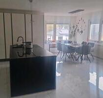 freistehendes ein Familienhaus 240qm zu verkaufen - Remagen