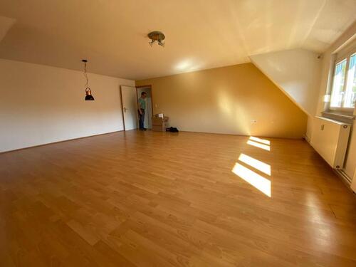 Foto - 3 Zimmer DG-Wohnung, ca. 100 qm, ab 01.06.26 in Siegbach