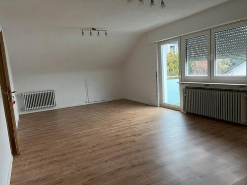 Foto - 3 Zimmer Dachgeschoßwohnung zur Miete in Remshalden
