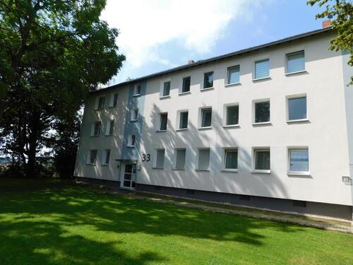 Foto - Einzugsbereit und neu renoviert für Sie! Gemütliche 3-R-Wohnung mit Balkon!