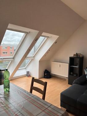 Foto - Sehr schöne 2 Zimmer-DG-Wohnung in Nürnberg, Südwest zu vermieten