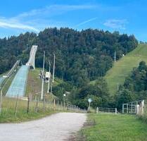 Dachgeschosswohnung mit Schweden Ofen in Partenkirchen - Garmisch-Partenkirchen Breitenau
