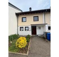 Reihenhaus in Bad Abbach - 1.300,00&nbsp;EUR Kaltmiete, ca.&nbsp; 165,00&nbsp;m&sup2; in Bad Abbach (PLZ: 93077)