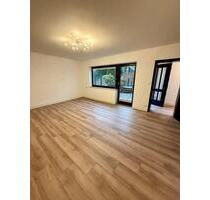 **Vielseitige 1-Zimmer-Wohnung mit separatem Eingang** - Lüdenscheid Brügge