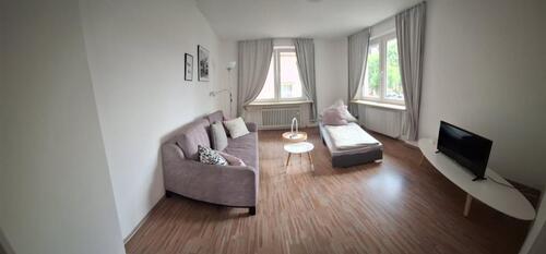 Foto - Geräumige 2-Zimmer-Wohnung mit Einbauküche