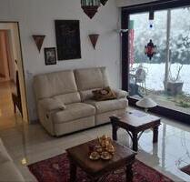 möbliert Haus im Haus 3,5 Zi Terrassen-Wgh. Garten, sep. Eing. - Velbert Langenberg