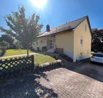 Einfamilienhaus - 449.000,00&nbsp;EUR Kaufpreis, ca.&nbsp; 150,00&nbsp;m&sup2; in Maxhütte-Haidhof (PLZ: 93142)