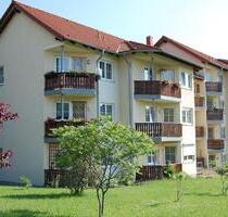 1-Zi.-Wohnung mit Balkon im DG eines MFH in Königsee zu vermieten.