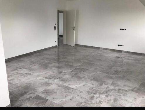 Foto - Moderne 4 Zimmer Wohnung DG mit Balkon Fußbodenheizung