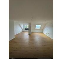 Wohnen mit Charakter, ausgebautes Dachgeschoss mit 105qm und großer Loggia - Gelsenkirchen Gelsenkirchen-Mitte