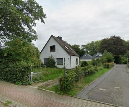 Foto - Freistehendes EFH mit eindrucksvollem Naturgarten