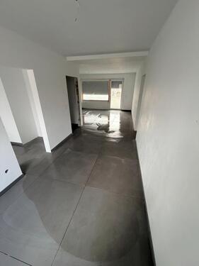 Foto - Kernsanierte 3-Zimmer Wohnung - 1.100,00&nbsp;EUR Kaltmiete, ca.&nbsp; 78,00&nbsp;m&sup2;