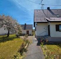 Einfamilienhaus Haus zum Verkauf in schöner Ortsrandlage - Hiltenfingen