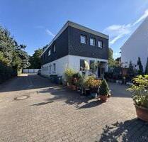 Freistehendes 2-3 Familienhaus in Oberhausen Sterkrade Alsfeld