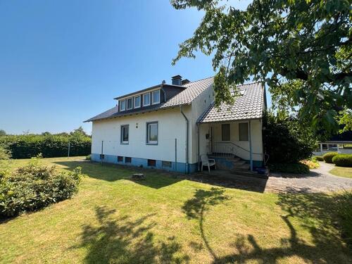 Foto - Ruhig gelegenes Einfamilienhaus mit großem Garten