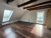Foto - 1 Zimmer Dachgeschosswohnung - 950,00&nbsp;EUR Kaltmiete, ca.&nbsp; 82,00&nbsp;m&sup2;