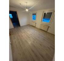 Neu renovierte 3,5 Zimmer Maisonette Wohnung in zentral Mühlacker