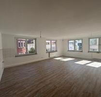 Helle, lichtdurchflutete Wohnung in der Fußgängerzone - Kaiserslautern Betzenberg