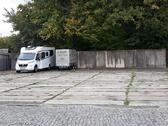 Foto - Stellplätze für Auto, Wohnmobil, Wohnwagen, Anhänger