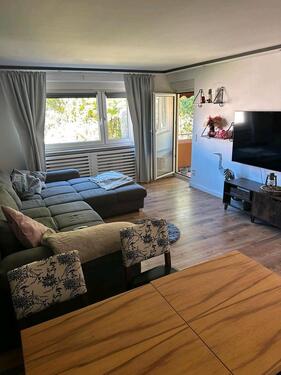 Foto - Sanierte 2-Zimmer-Wohnung mit Balkon und moderner Einbauküche