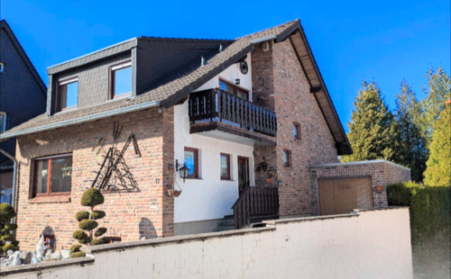 Foto - Einfamilienhaus mit Garage in D-52076 Aachen-Lichtenbusch