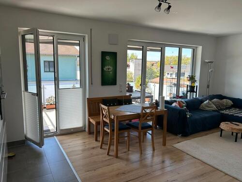 Foto - 3 - Zimmer – Wohnung, 2. OG - 800,00&nbsp;EUR Kaltmiete, ca.&nbsp; 85,00&nbsp;m&sup2;