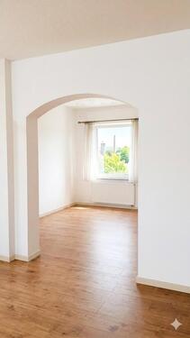 Foto - Gepflegte 3-ZiKDB.-Wohnung in ruhigem 3-Parteien-Haus