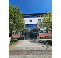 Exklusives Penthouse-Büro mit Panorama-Balkon in Dornach-Aschheim