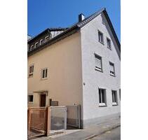 DG Wohnung im 3 Fam.Haus - 760,00&nbsp;EUR Kaltmiete, ca.&nbsp; 50,00&nbsp;m&sup2; in Stuttgart (PLZ: 70376) Bad Cannstatt