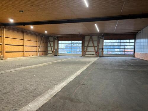 Foto - Lager Lagerfläche Stellplätze Halle Lagerhalle