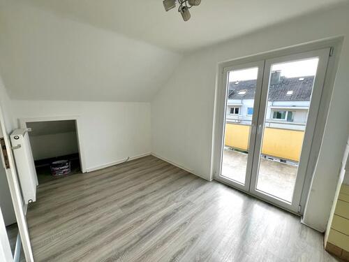 Foto - Renovierte 3,5-Zi, KDB, 74qm mit Balkon Nähe FernUni Hagen