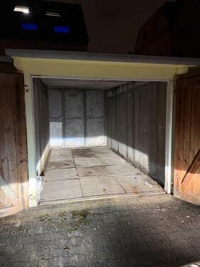 Foto - Abschließbare Garage in Pfersee