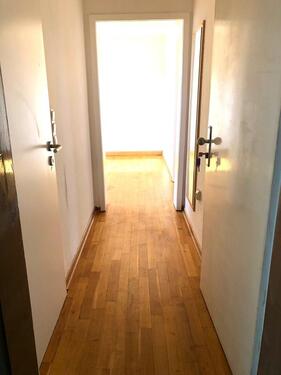 Foto - Kleine Dachgeschosswohnung mit Wohnküche