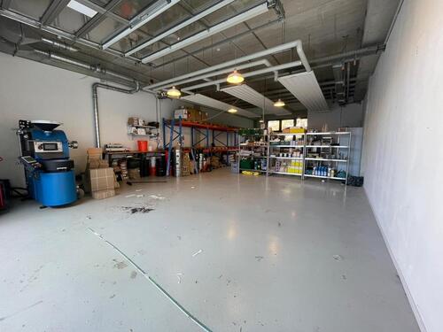 Foto - Studiofläche, Lagerfläche, Arbeitsfläche - keine Autowerkstatt!