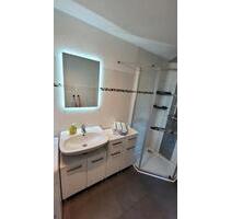 Möblierte und sanierte 2,5 - Raum Wohnung im Herzen von Thalheim - Chemnitz Kapellenberg