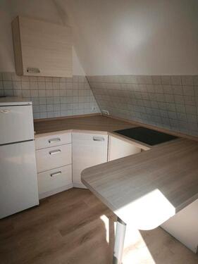 Foto - helle sonnige Dachgeschoss Wohnung teilmöbliert