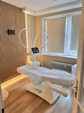 Foto - Raum Kosmetikstudio - 700,00 EUR Kaltmiete,