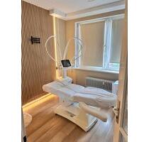 Raum Kosmetikstudio - 700,00 EUR Kaltmiete, in Nürnberg (PLZ: 90409) Herrnhütte