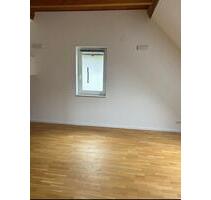 Dachgeschosswohnung,50 qm,Stöppach - Untersiemau